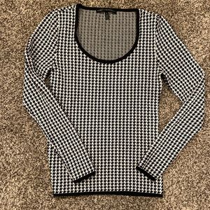 WHBM Houndstooth Sweater Long Sleeve